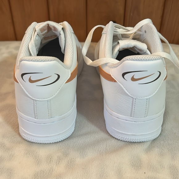 Nike Air Force 1 ‘07 Size 9 US WMNS SKU FQ2742-101 - Picture 5 of 8